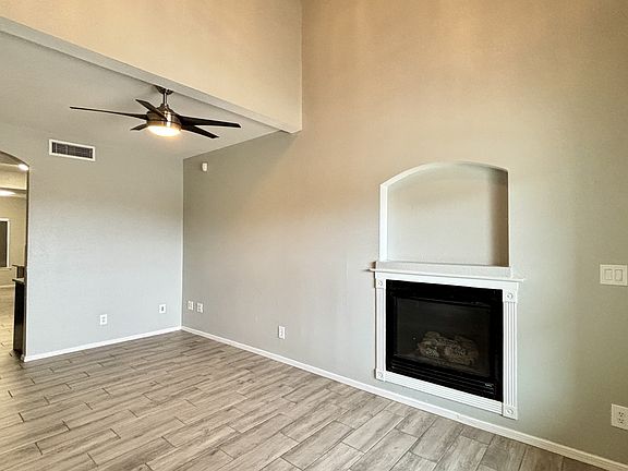 4th image of 633 Pete Payan Dr