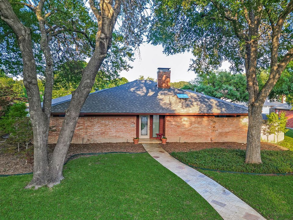 1st image of 236 Valley Creek Pl