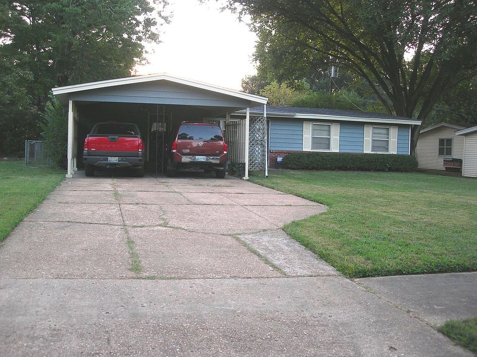 3029 Carvel Front