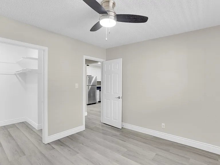 1345 N San Gabriel Ave — Photo 10