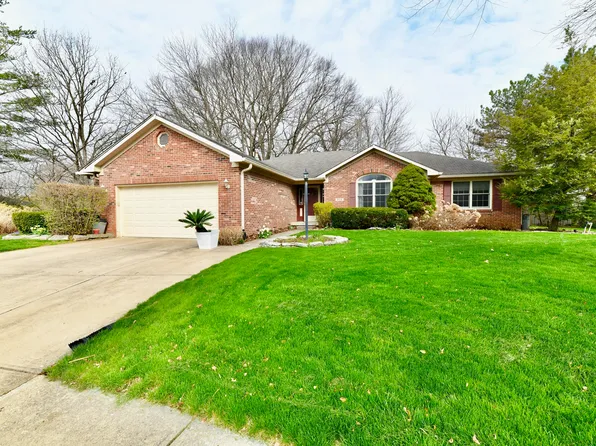 8518 Lockwood Pl, Indianapolis, IN 46217