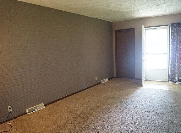 5th image of 714 15th St