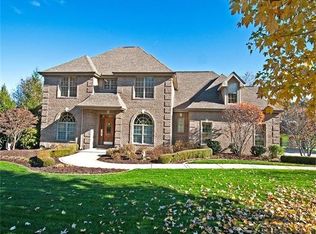 460 Ironwood Dr, Canonsburg, PA 15317