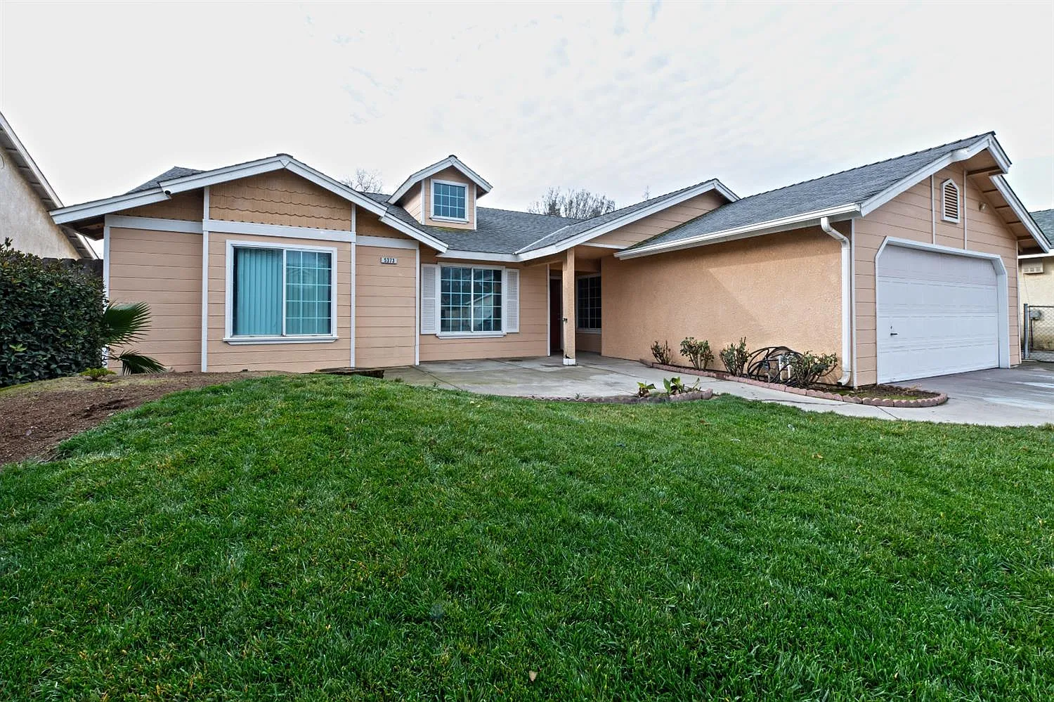 5373 W Garland Ave photo 1