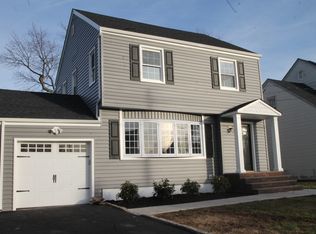 513 Whitewood Rd, Union, NJ 07083