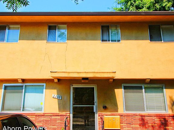 3rd image of 2208 25th St APT 1