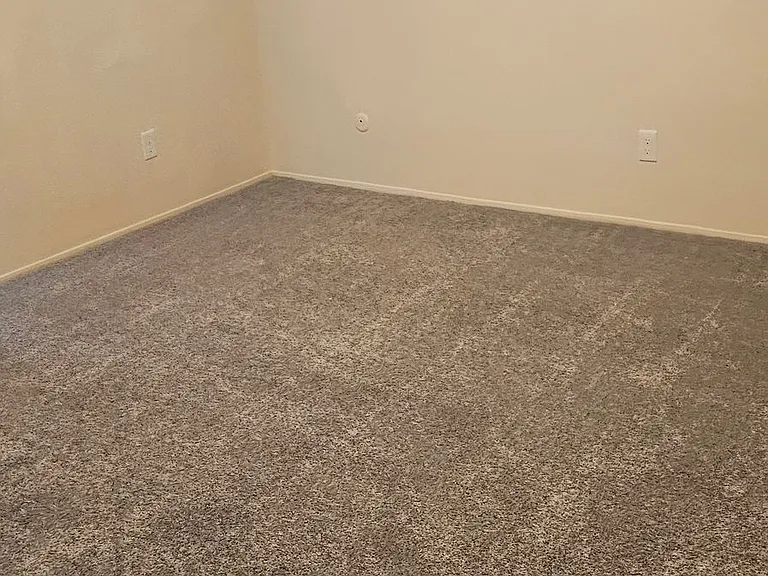 Springwood Court Apts — Photo 10