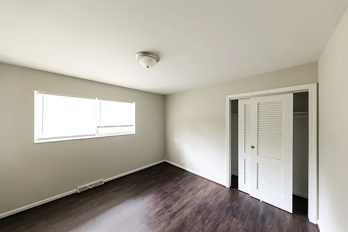 704 Alice St — Photo 6