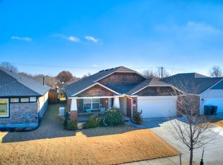 416 Kearny Ln, Yukon, OK 73099