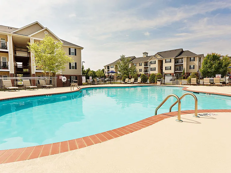 The Pointe at Robinhood Village — Photo 1