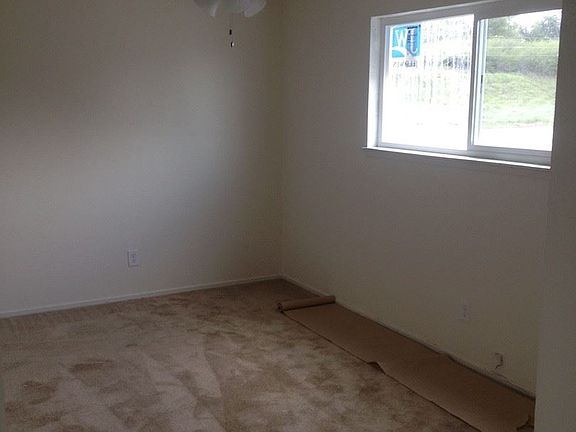 4th image of 5820 Newman Ct APT 3