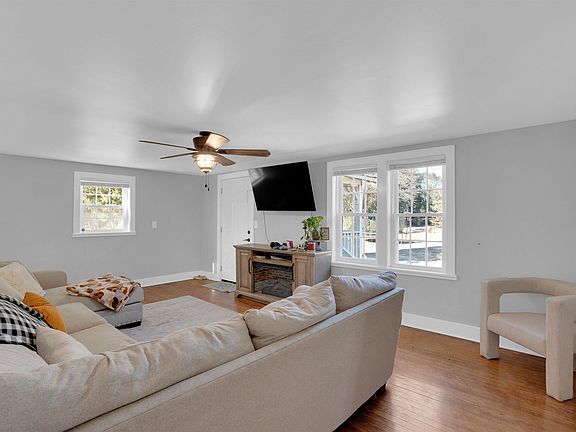 5th image of 1114 West St