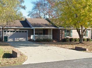 113 Springview Ln, Huntsville, AL 35806