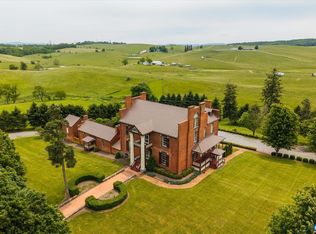 325 Factory Outlet Dr, Max Meadows, VA 24360