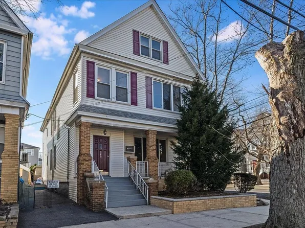 140 West 9th Street image 1 of 43