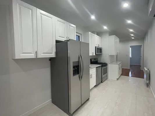 Rented by Native Real Estate LLC | media 8