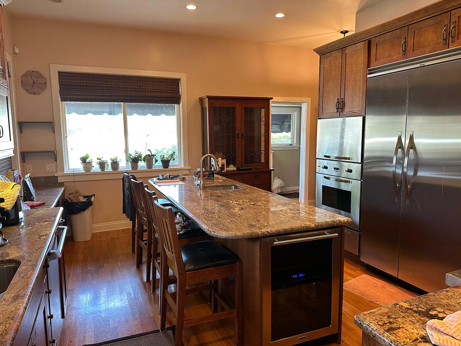 3 bed, 1988 sqft, $5,900 — Photo 4