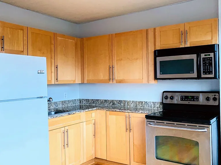 1330 New Hampshire Ave NW #808 — Photo 7