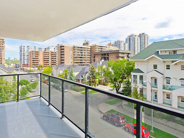 1313 13th Ave SW — Photo 16