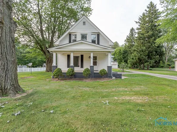 405 E Maple St, Liberty Center, OH 43532