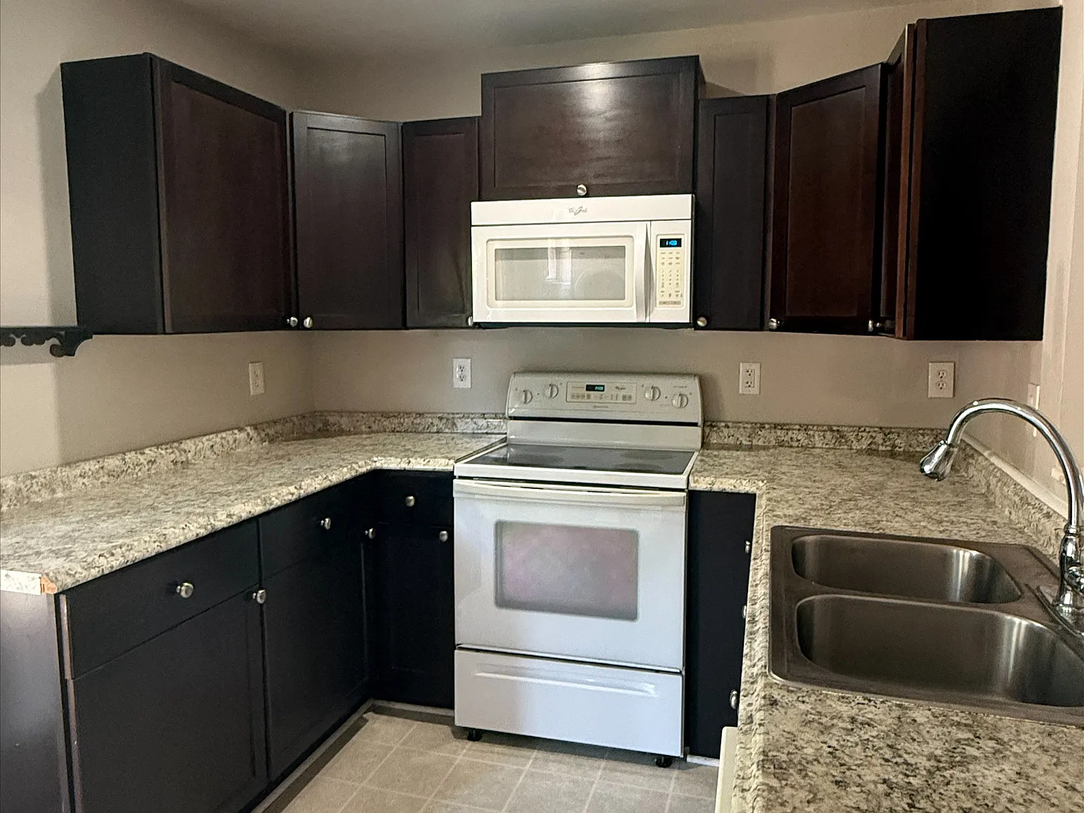 1 bed, 600 sqft, $1,190 — Photo 3