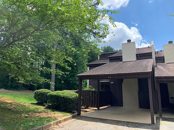 44 Cobblestone Creek