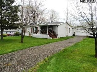 2518 Willowrow Ave NE, Canton, OH