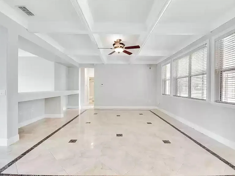 10119 Malpas Point — Photo 15