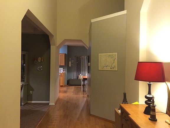 4th image of 185 Summit Place Dr