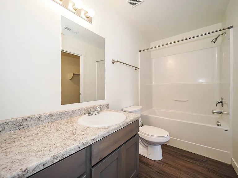 634 N 130 E — Photo 6