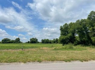 9902 S Stonehaus Dr, Lees Summit, MO 64086