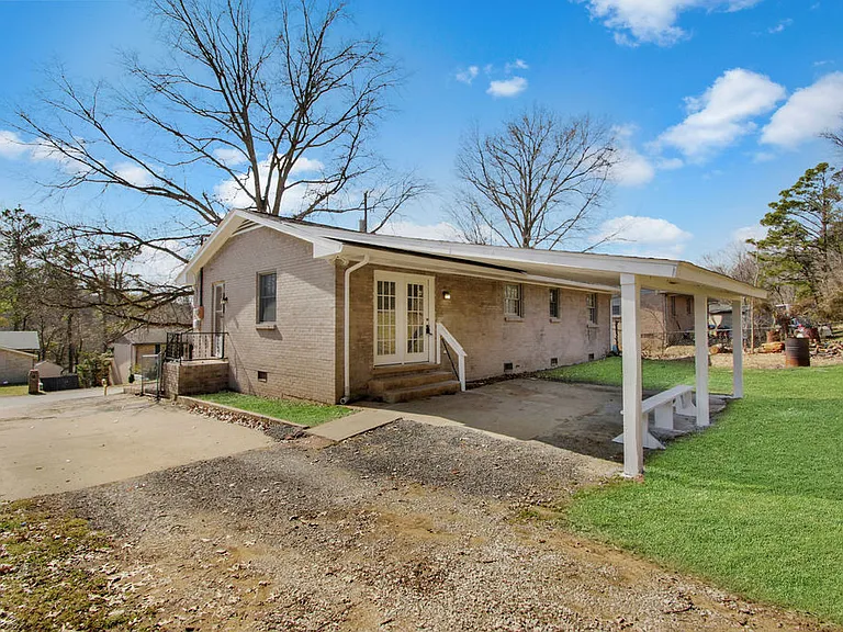 238 Townes Dr — Photo 24