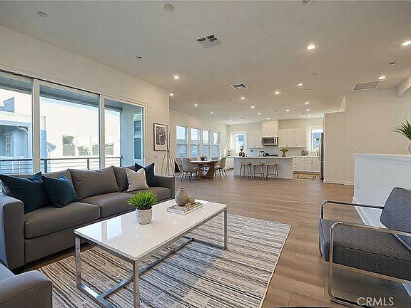 2nd image of 241 Proctor