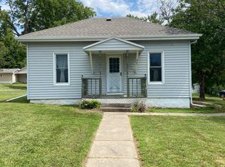 211 S Central St, Carson, IA 51525