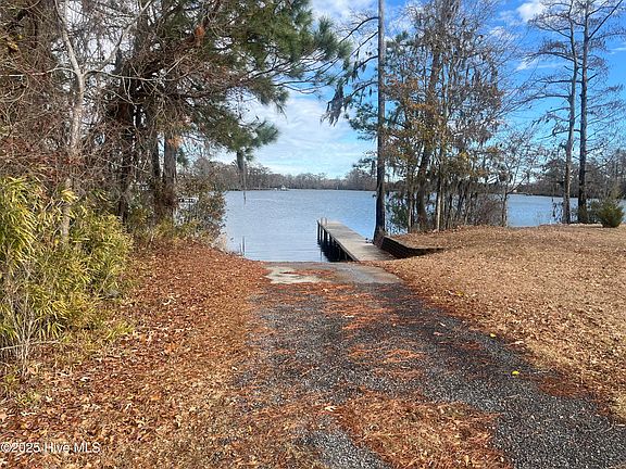 5th image of 446 Pointe Vista Drive LOT 63