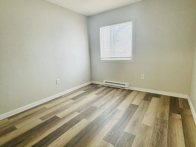 Cedar Crest Apartments — Photo 7