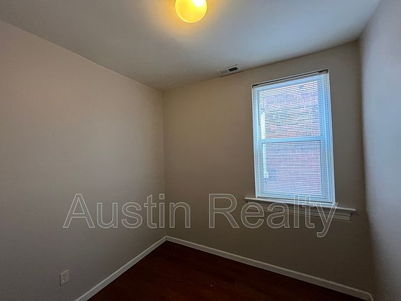 4th image of 4011 Shenandoah Ave