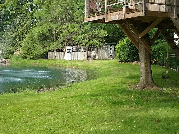 3rd image of N6438 Shamrock Ct