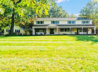3 Colina Ln, Clifton Park, NY 12065