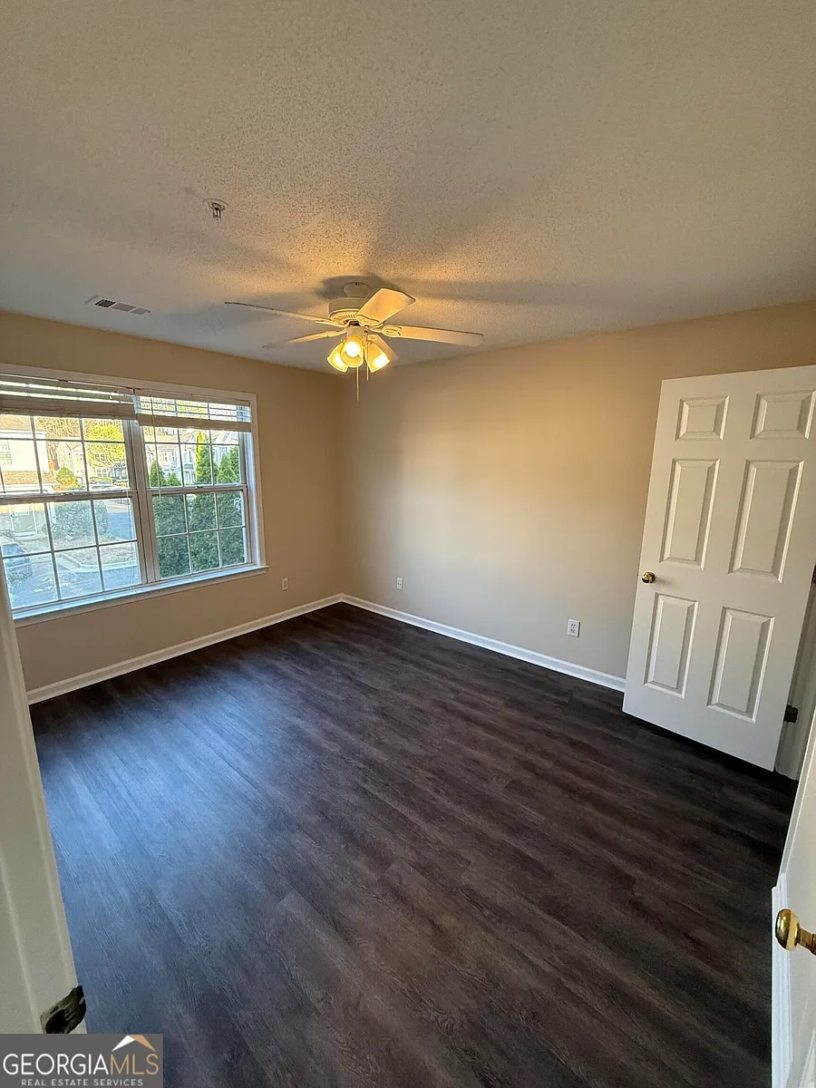 Building Photo - 2765 Ashleigh Ln #153