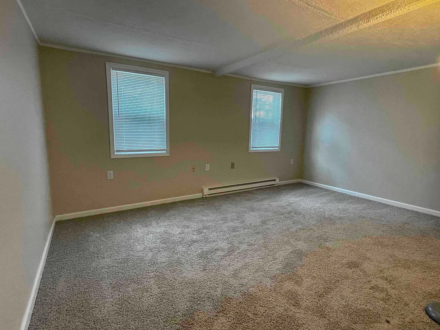 360 Colonial Rd — Photo 4
