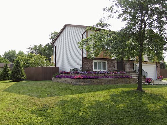 3rd image of 2474 Heron Dr