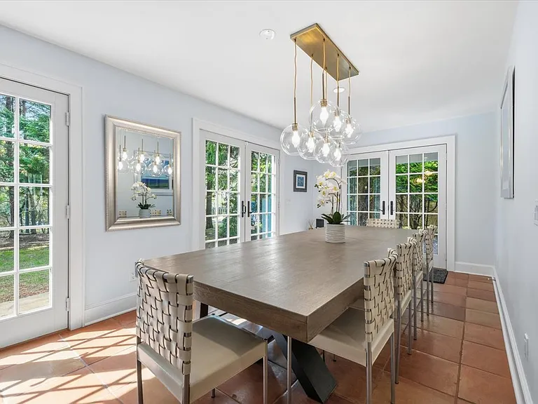 49 Beach Ave — Photo 12