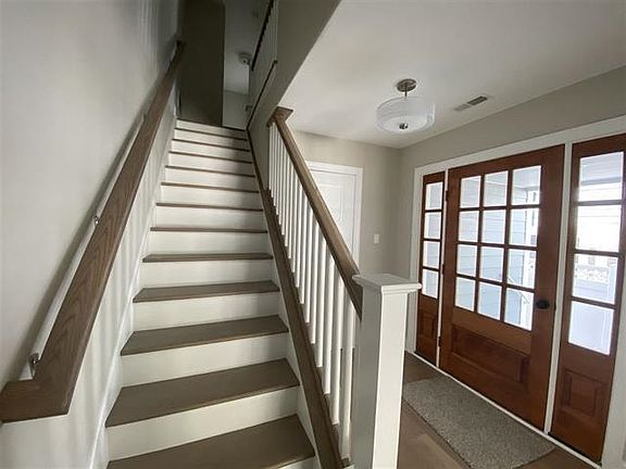 5th image of 122 78th St W #Sea