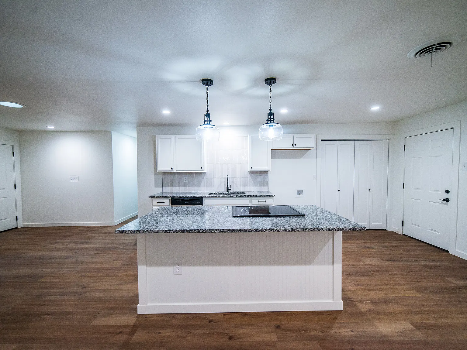 3 bed, 1200 sqft, $1,600 — Photo 3