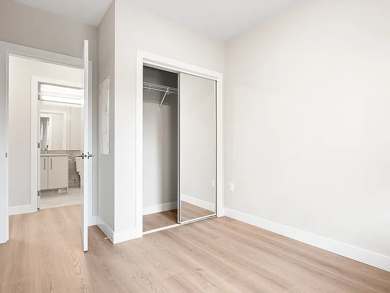 641 Claremont St — Photo 33