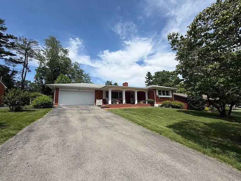 795 Hildeen Dr — Photo 32
