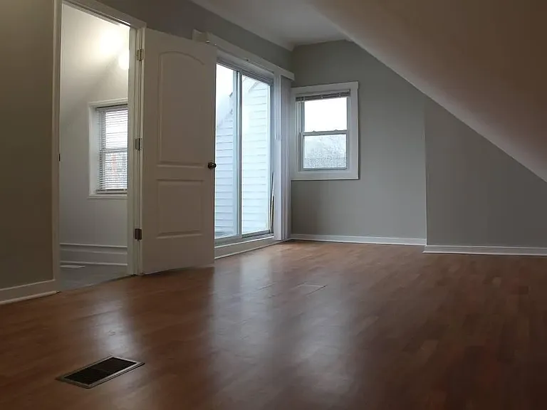 2531 W Lyndale St #2R — Photo 10