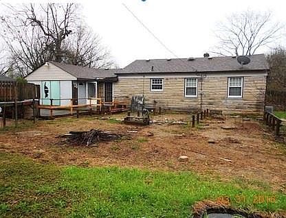 2nd image of 2120 Green Rock Ln