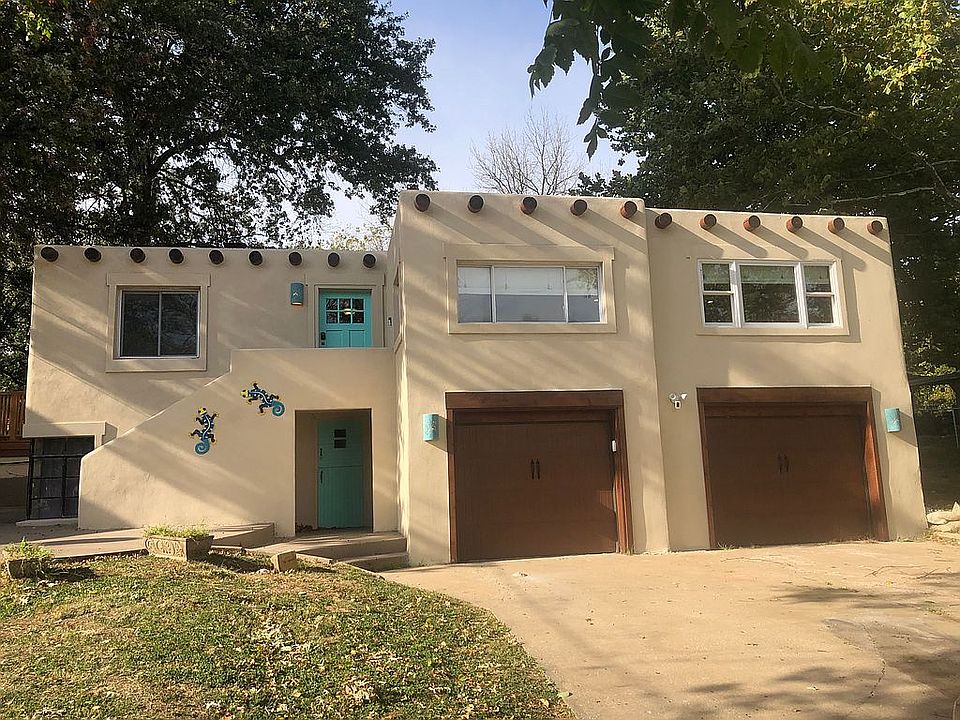 1st image of 45 Emerald Shore Dr
